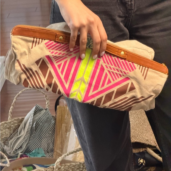Handbags - Vibrant Pink and Brown Geometric Clutch